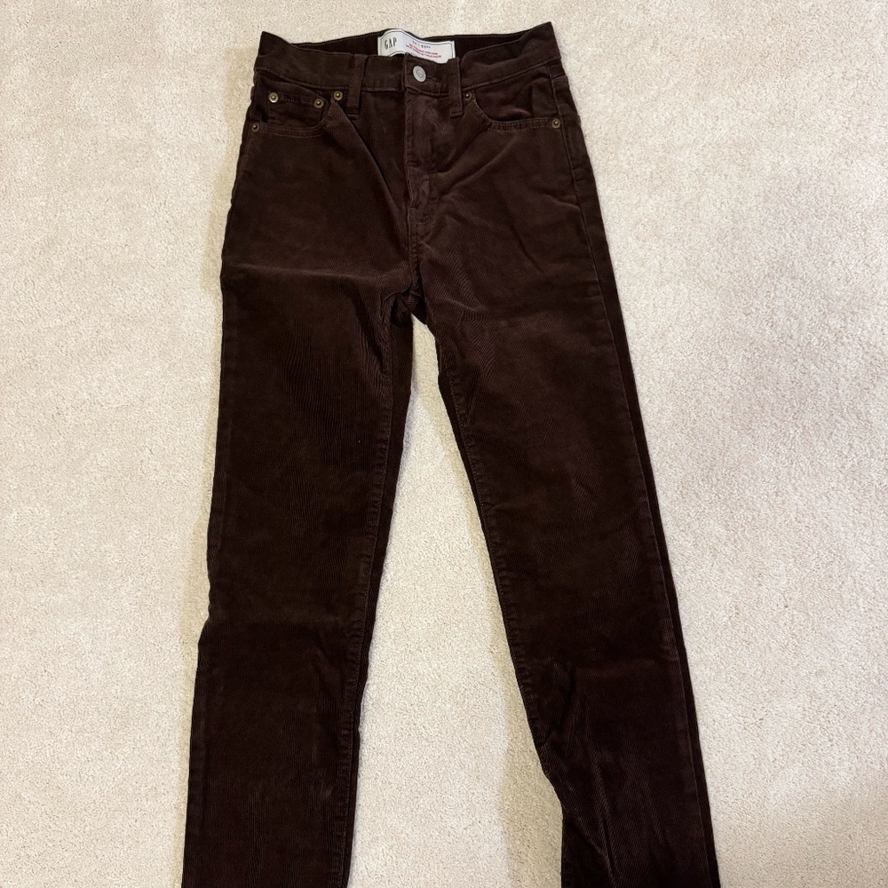 NWOT gap corduroy pants